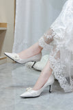 Simple Pointed Toe Bridal Shoes with Flower